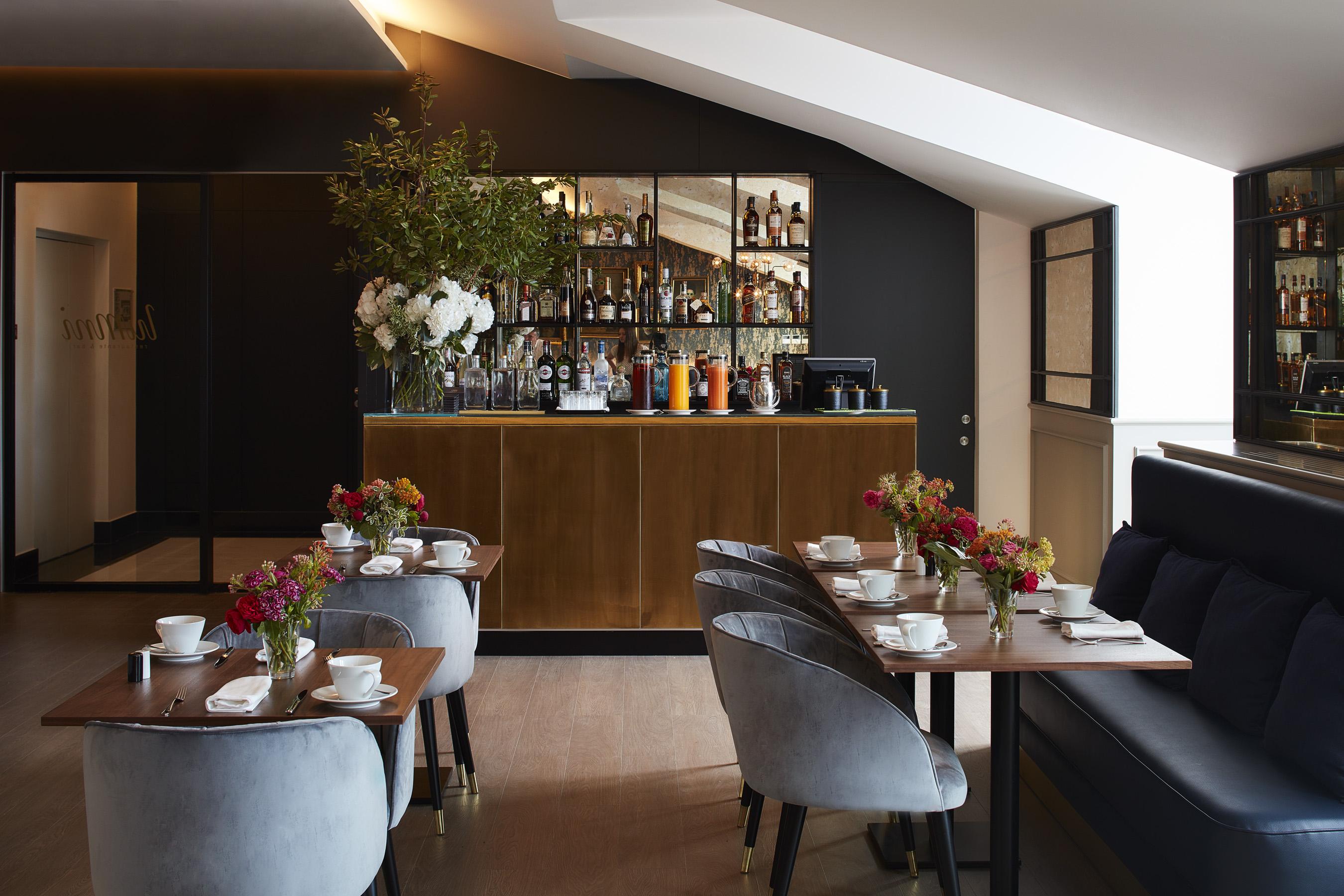 The Lumiares Hotel & Spa - Small Luxury Hotels Of The World Lizbona Zewnętrze zdjęcie The bar at the restaurant