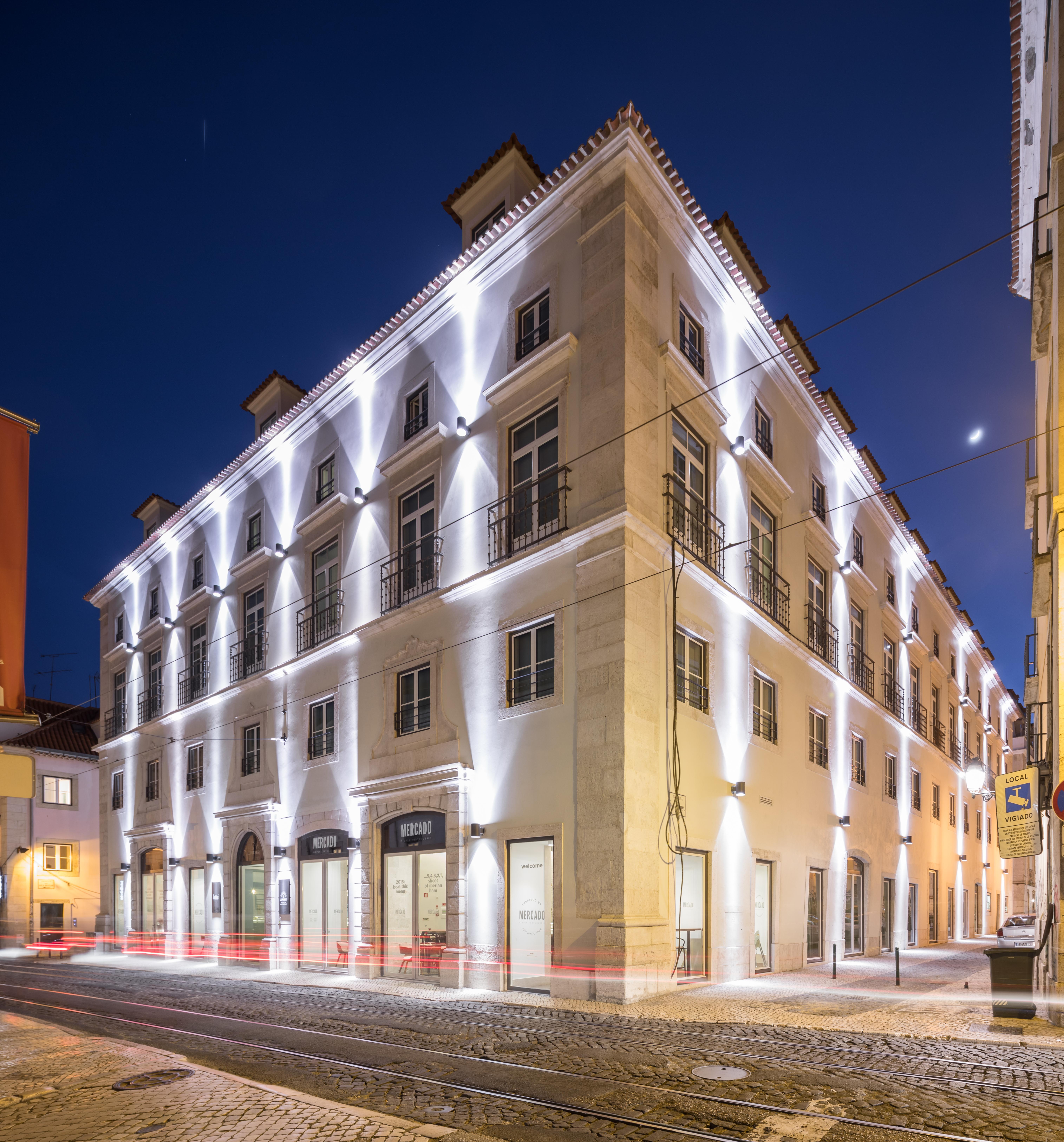 The Lumiares Hotel & Spa - Small Luxury Hotels Of The World Lizbona Zewnętrze zdjęcie The building of the University of Novi Sad