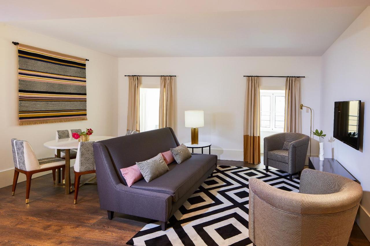 The Lumiares Hotel & Spa - Small Luxury Hotels Of The World Lizbona Zewnętrze zdjęcie A living room at the Hotel Commonwealth